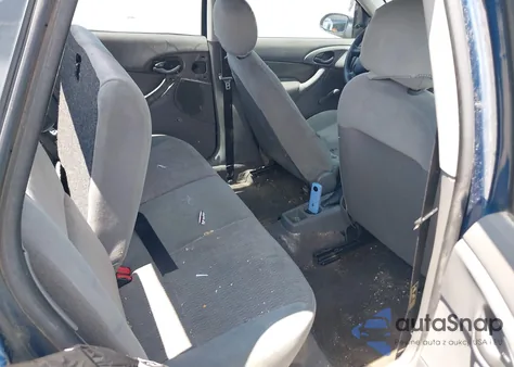 2000 Ford Focus Lx from USA, damaged, VIN 1FAFP33P0YW205476